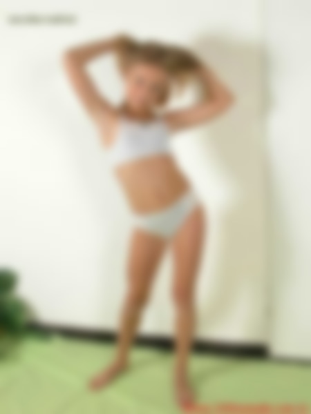 alissa-01-25.jpg
