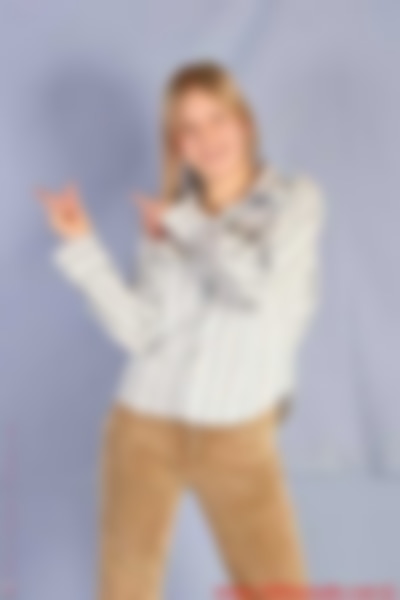 maxine-001-006.jpg