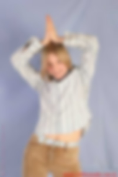 maxine-001-009.jpg