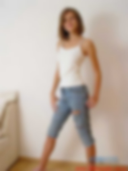 011.jpg