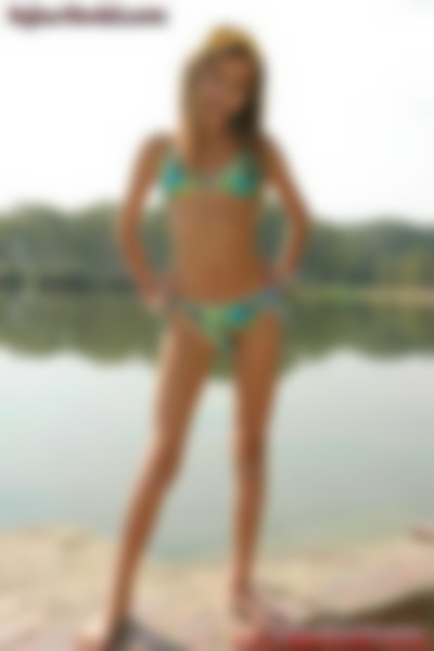 Kylee-Model_set01_006.jpg