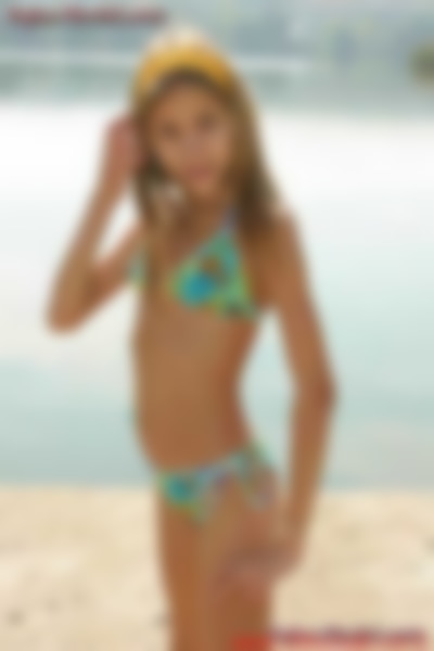 Kylee-Model_set01_018.jpg