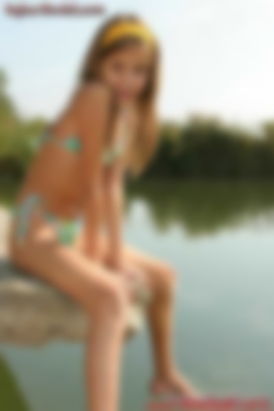 Kylee-Model_set01_028.jpg