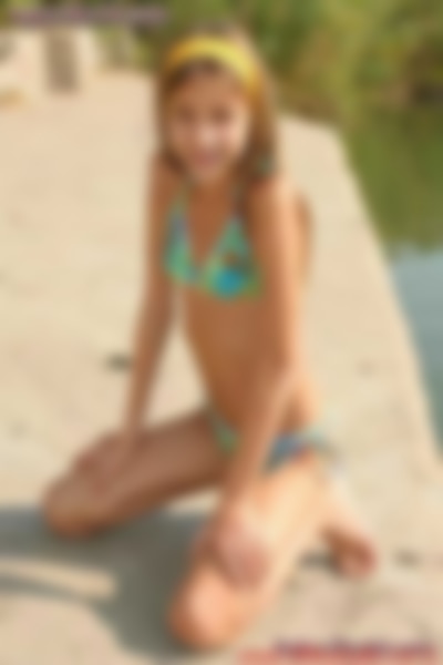 Kylee-Model_set01_036.jpg
